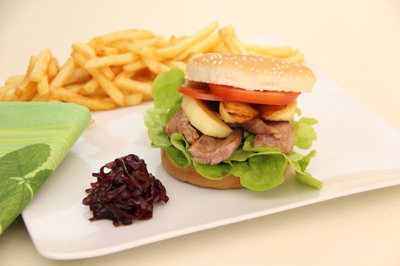 Burger d’aiguillettes de canard