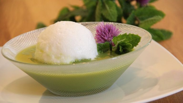 ile flottante de petits pois
