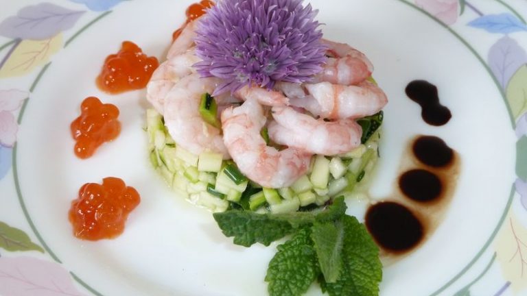 tartare de courgettes et crevettes