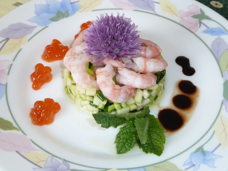 Tartare de courgette aux crevettes