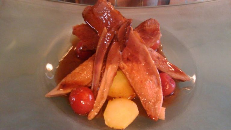 aiguillettes de canard aux cerises