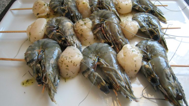 brochette de crevettes et saint Jacques