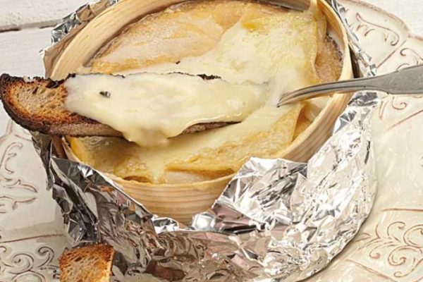 Le Vacherin Mont d’Or au four