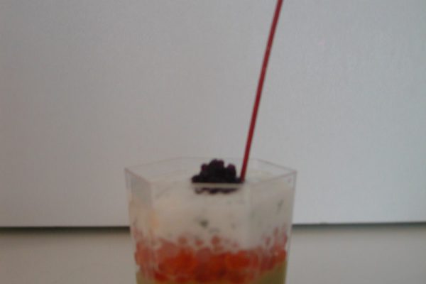 Verrine « Oeuf de truite / guacamole »