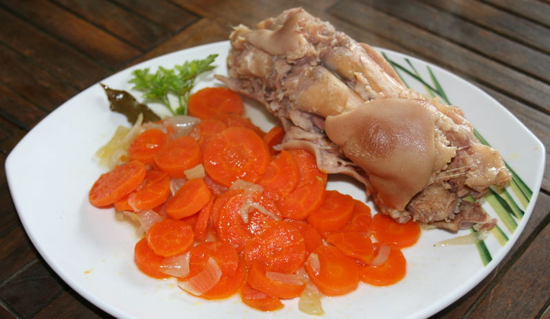 Le pied de cochon confit aux carottes