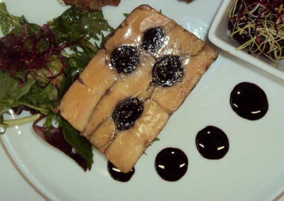 Marbré de foie gras poêlé aux cerises Amarenas