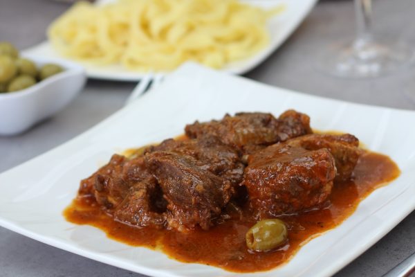 Sauté de veau aux olives