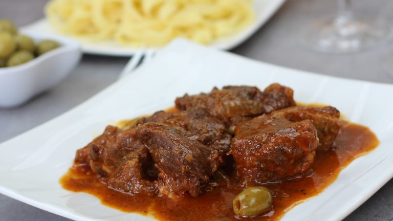 sauté de veau aux olives
