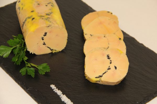 Ballotin de foie gras truffé cuit au four vapeur