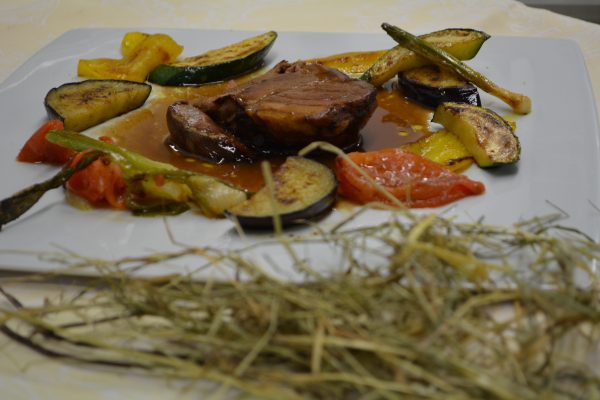 Tournedos de souris d’agneau au foin