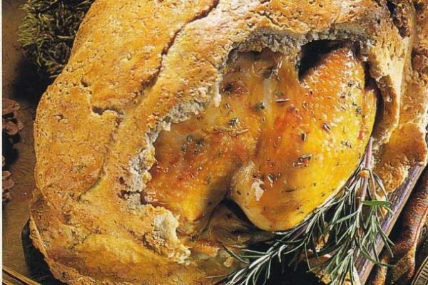 Le chapon en croûte de sel